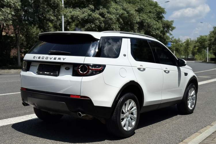 Used Land Rover Discovery Sport 2019 240 PS SE Version China VI Standard Exterior 4