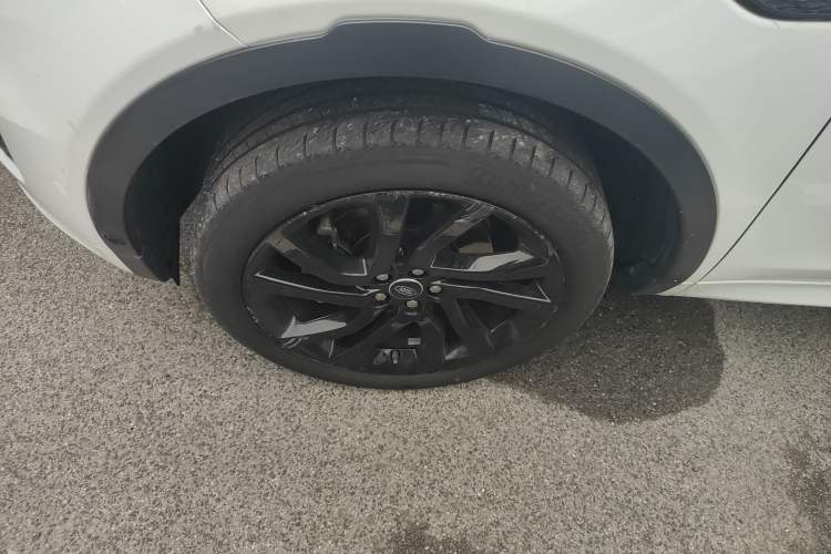Used Land Rover Discovery Sport 2019 240 PS SE Dynamic Version China VI Standard Exterior 4