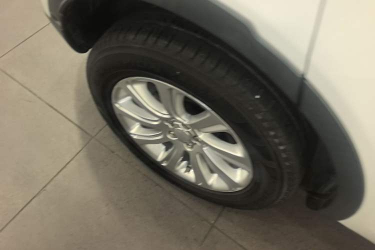Used Land Rover Discovery Sport 2019 240 PS SE Version China VI Standard Exterior 5