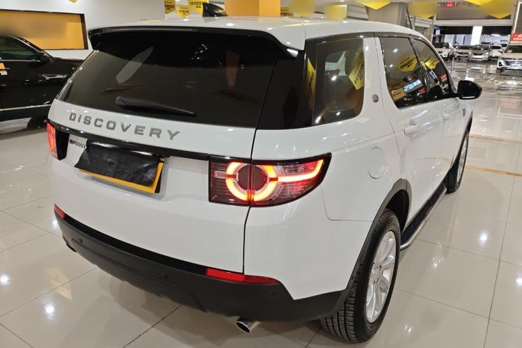 Used Land Rover Discovery Sport 2019 240 PS PURE Edition China VI Standard Exterior 5