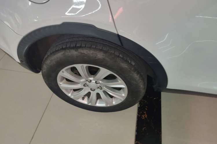 Used Land Rover Discovery Sport 2019 240 PS SE Version China VI Standard Exterior 5