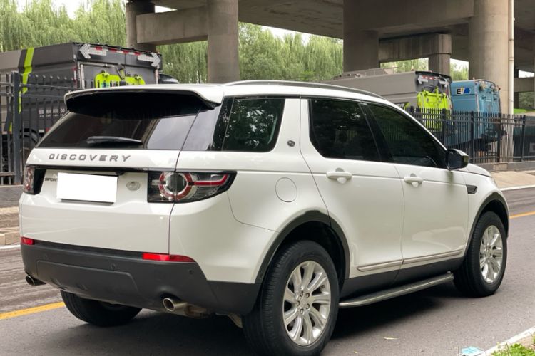 Used Land Rover Discovery Sport 2019 200PS PURE Edition China VI Standard Exterior 5