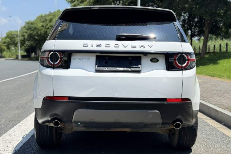 Used Land Rover Discovery Sport 2019 240 PS SE Version China VI Standard Exterior 6