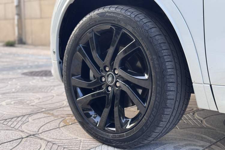 Used Land Rover Discovery Sport 2019 240 PS SE Dynamic Version China VI Standard Exterior 6