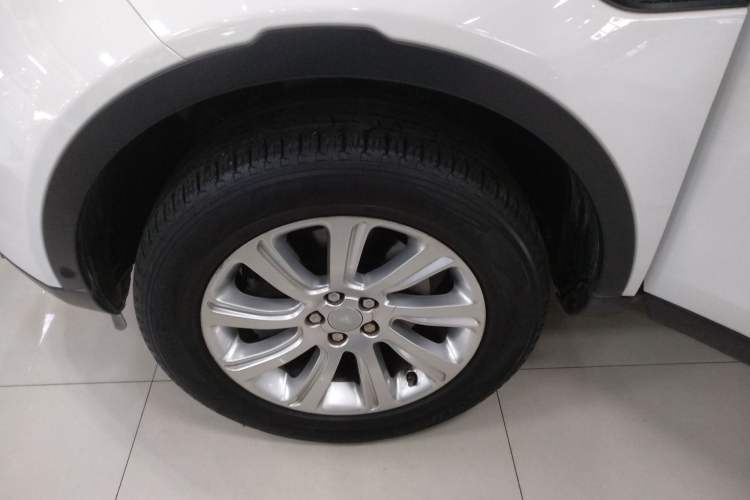 Used Land Rover Discovery Sport 2019 200PS PURE Edition China VI Standard Exterior 7