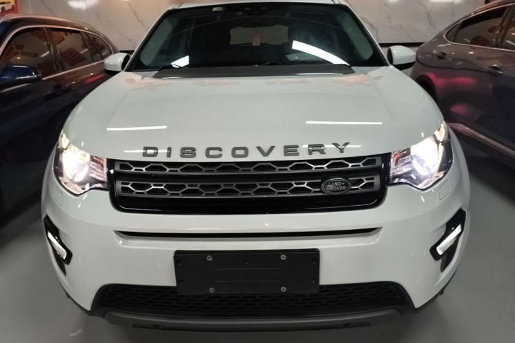 Used Land Rover Discovery Sport 2019 240 PS SE Version China VI Standard Front