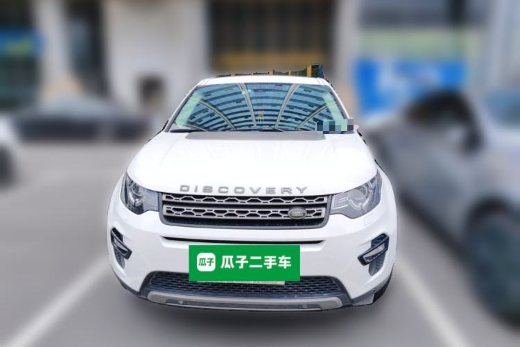 Used Land Rover Discovery Sport 2019 240 PS SE Version China VI Standard Front