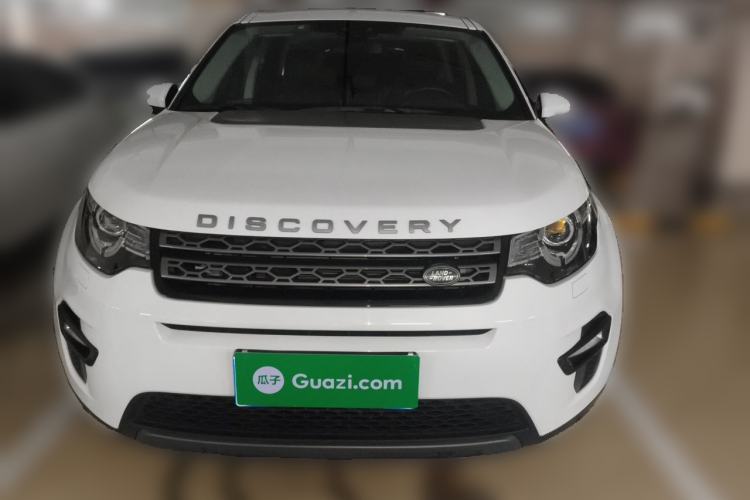 Used Land Rover Discovery Sport 2019 240 PS SE Version China VI Standard Front