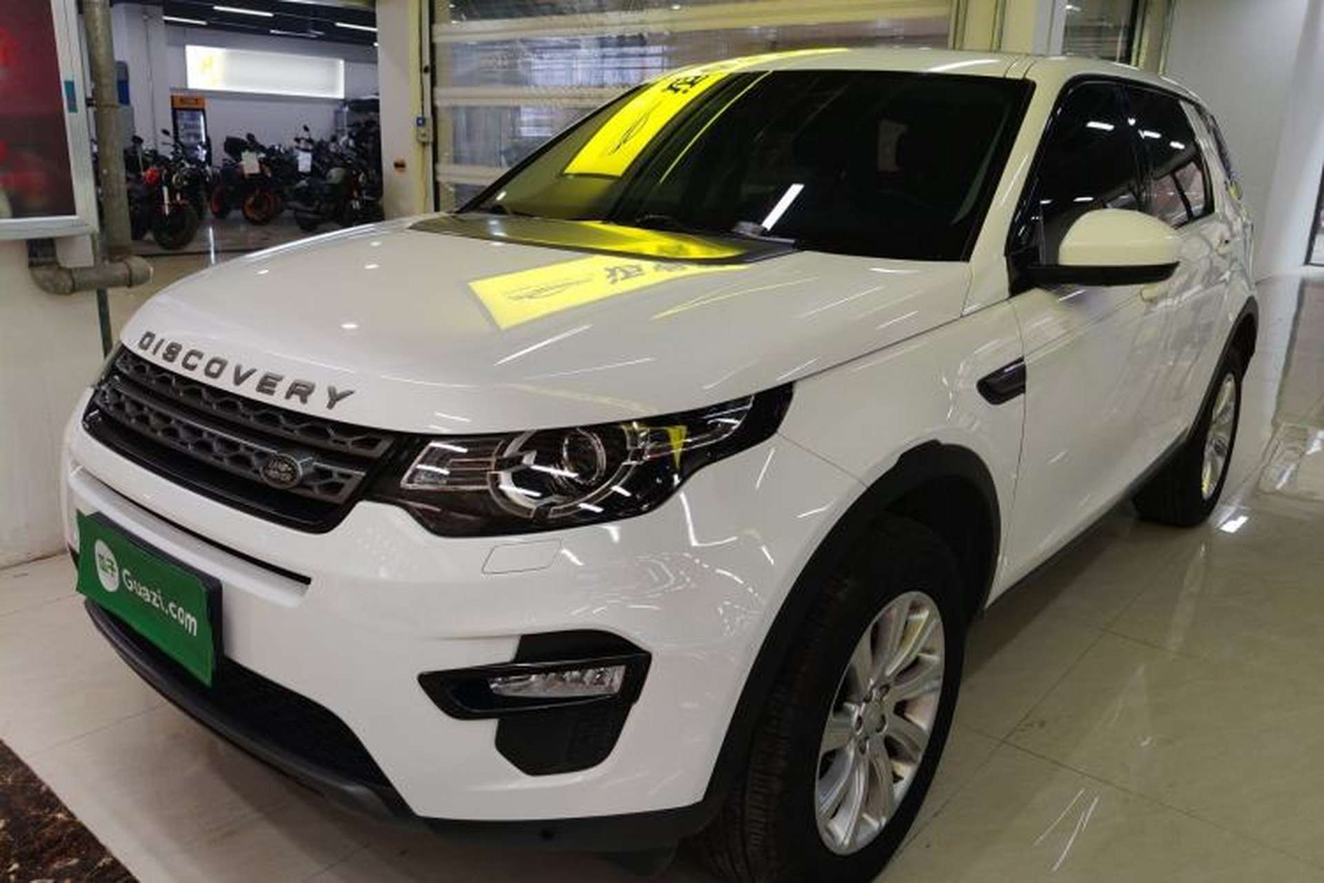 Used Land Rover Discovery Sport 2019 240 PS SE Version China V Standard Front Left 45 Deg