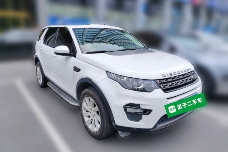 Used Land Rover Discovery Sport 2019 240 PS SE Version China VI Standard Front Right 45 Deg