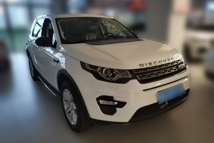 Used Land Rover Discovery Sport 2019 240 PS PURE Edition China VI Standard Front Right 45 Deg