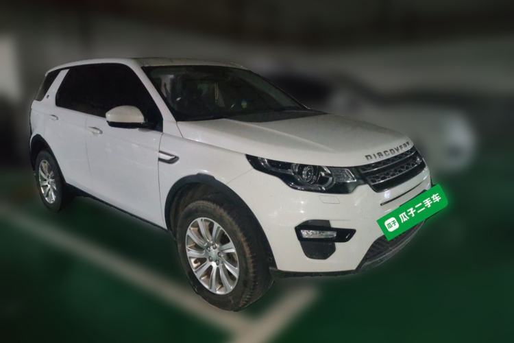 Used Land Rover Discovery Sport 2019 240 PS SE Version China V Standard Front Right 45 Deg