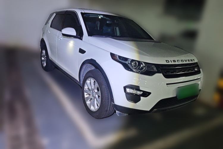 Used Land Rover Discovery Sport 2019 240 PS PURE Edition China VI Standard Front Right 45 Deg