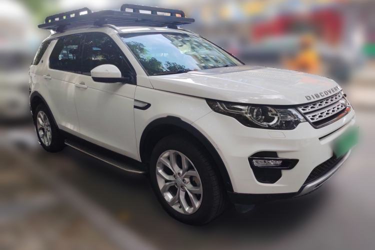 Used Land Rover Discovery Sport 2019 240 PS HSE Version China VI Standard Front Right 45 Deg