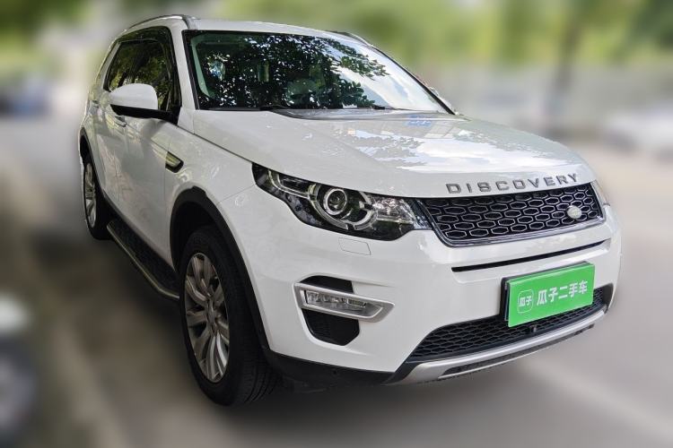 Used Land Rover Discovery Sport 2019 240 PS HSE LUXURY Edition China V Standard Front Right 45 Deg
