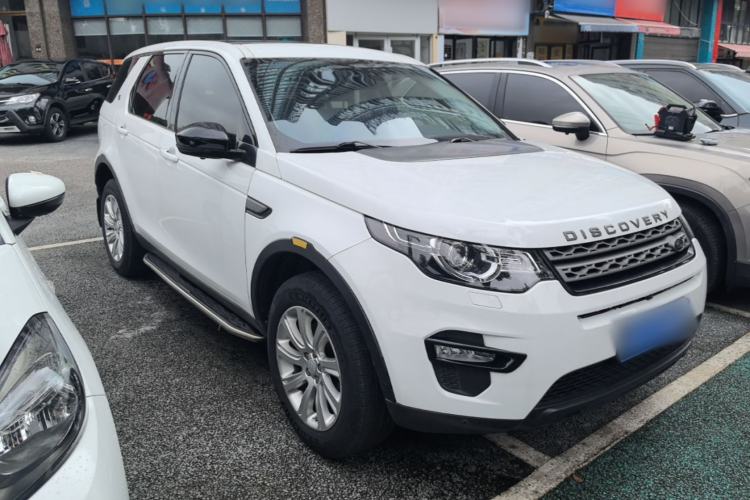 Used Land Rover Discovery Sport 2019 240 PS PURE Edition China V Standard Front Right 45 Deg