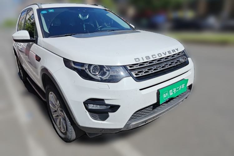 Used Land Rover Discovery Sport 2019 240 PS SE Version China VI Standard Front Right 45 Deg