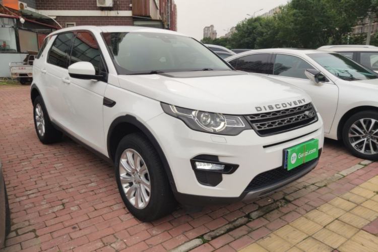 Used Land Rover Discovery Sport 2019 240 PS SE Version China VI Standard Front Right 45 Deg