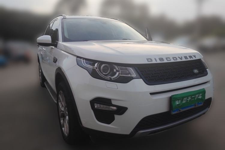 Used Land Rover Discovery Sport 2019 240 PS HSE Version China V Standard Front Right 45 Deg