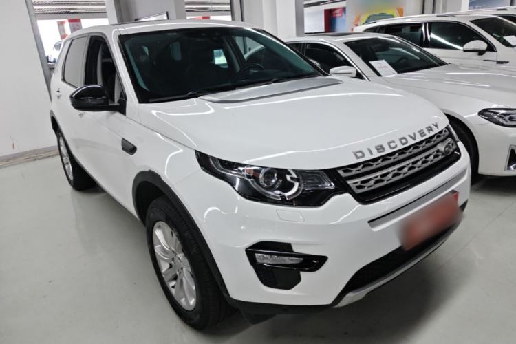 Used Land Rover Discovery Sport 2019 240 PS PURE Edition China VI Standard Front Right 45 Deg