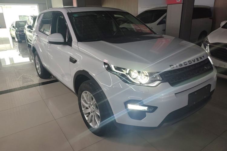 Used Land Rover Discovery Sport 2019 240 PS SE Version China VI Standard Front Right 45 Deg