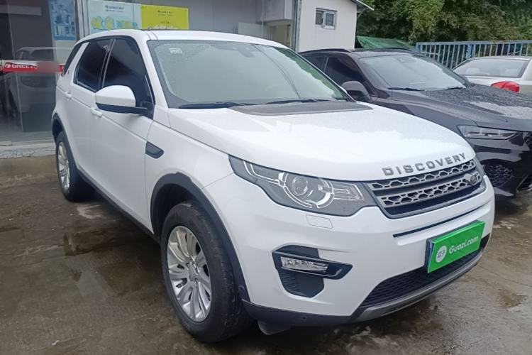 Used Land Rover Discovery Sport 2019 240 PS SE Version China VI Standard Front Right 45 Deg
