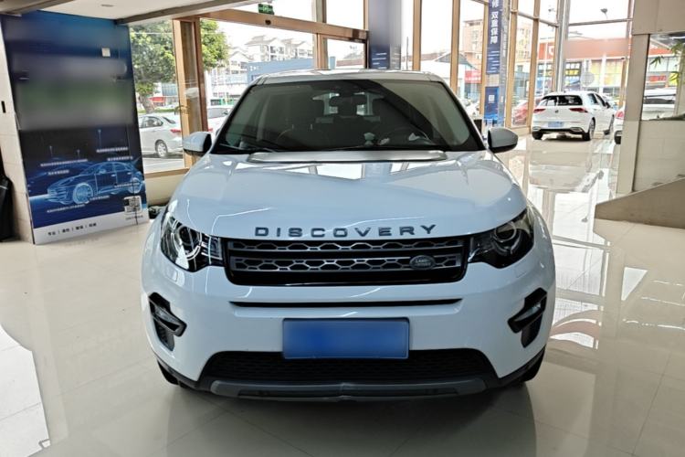Used Land Rover Discovery Sport 2019 240 PS SE Version China VI Standard Front