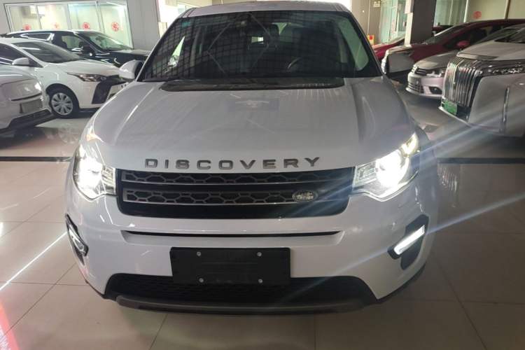 Used Land Rover Discovery Sport 2019 240 PS SE Version China VI Standard Front