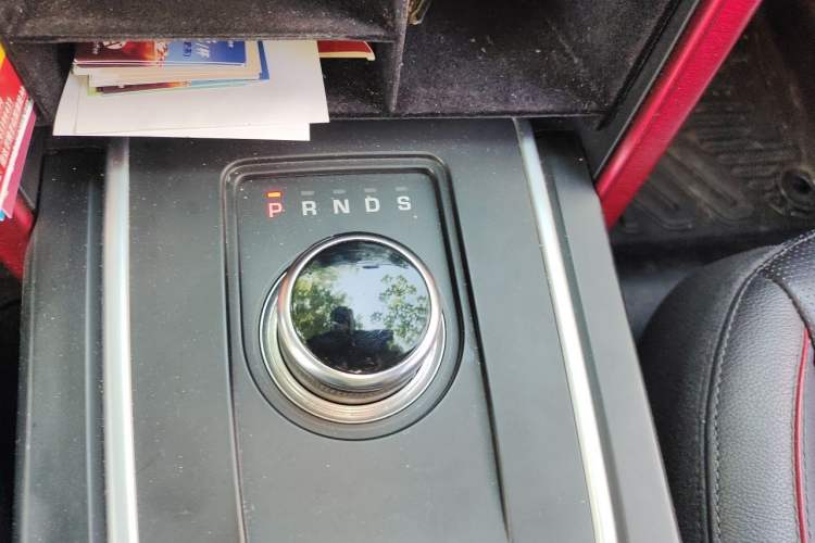 Used Land Rover Discovery Sport 2019 240 PS SE Dynamic Version China V Standard Gear Lever