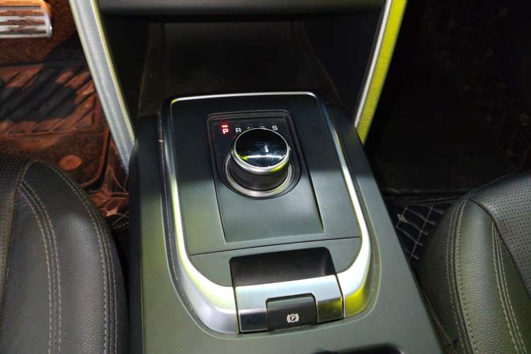 Used Land Rover Discovery Sport 2019 240 PS SE Version China V Standard Gear Lever