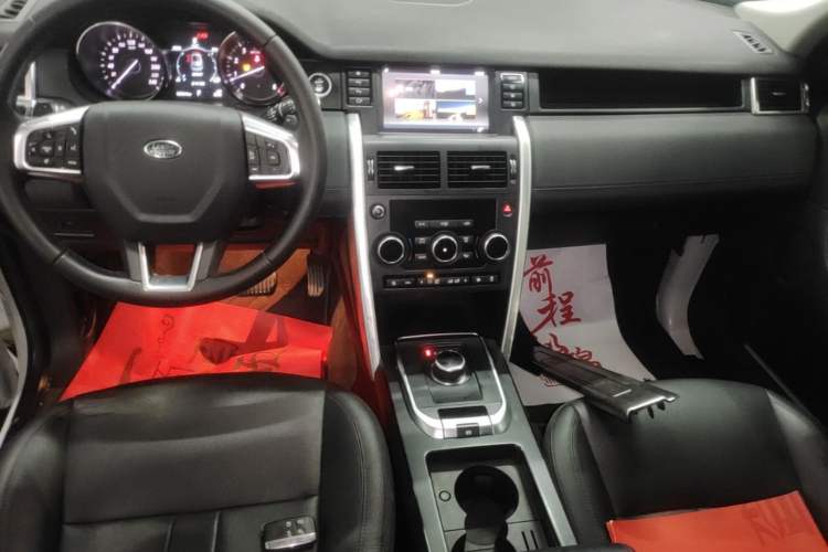 Used Land Rover Discovery Sport 2019 240 PS SE Version China VI Standard Gear Lever