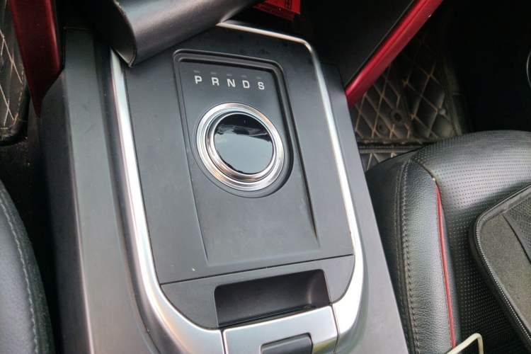 Used Land Rover Discovery Sport 2019 240 PS SE Dynamic Version China V Standard Gear Lever