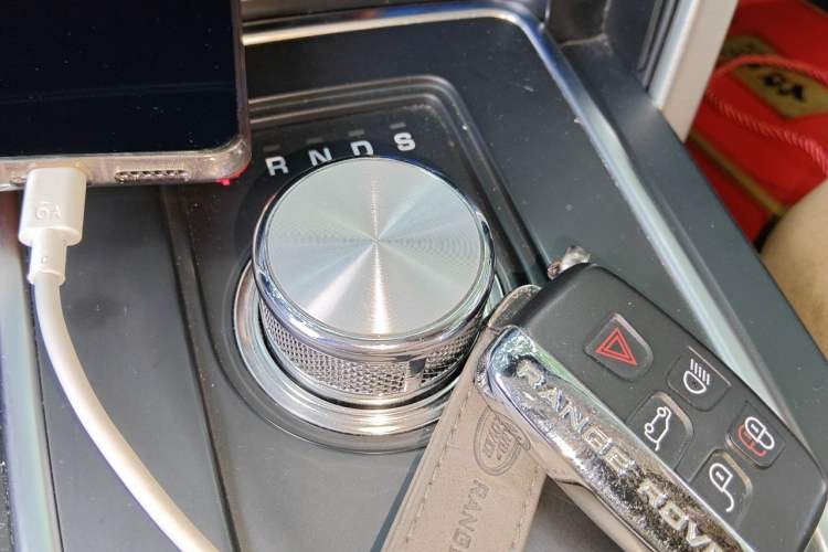 Used Land Rover Discovery Sport 2019 240 PS HSE LUXURY Edition China V Standard Gear Lever