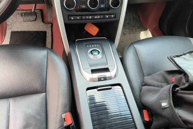 Used Land Rover Discovery Sport 2019 240 PS HSE Version China V Standard Gear Lever