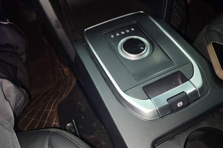Used Land Rover Discovery Sport 2019 240 PS PURE Edition China V Standard Gear Lever
