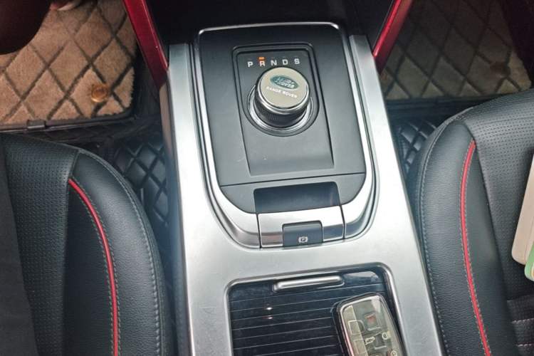 Used Land Rover Discovery Sport 2019 240 PS SE Dynamic Version China V Standard Gear Lever