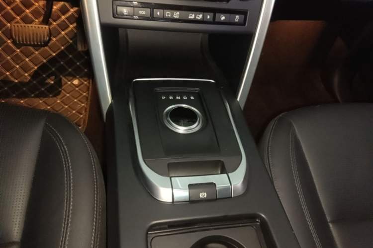 Used Land Rover Discovery Sport 2019 240 PS SE Version China V Standard Gear Lever