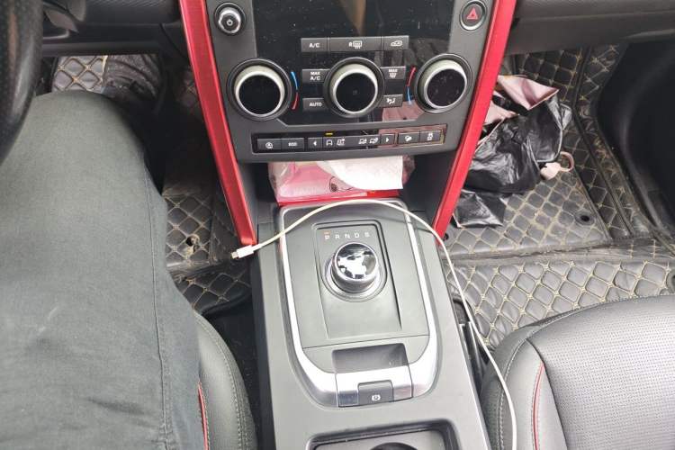 Used Land Rover Discovery Sport 2019 240 PS SE Dynamic Version China V Standard Gear Lever