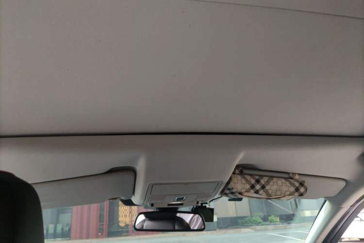 Used Land Rover Discovery Sport 2019 240 PS SE Dynamic Version China V Standard Headliner