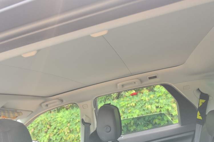 Used Land Rover Discovery Sport 2019 200PS PURE Edition China V Standard Headliner