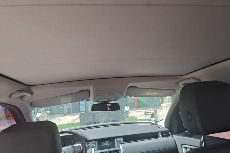 Used Land Rover Discovery Sport 2019 240 PS SE Version China VI Standard Headliner