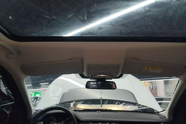 Used Land Rover Discovery Sport 2019 200PS PURE Edition China VI Standard Headliner