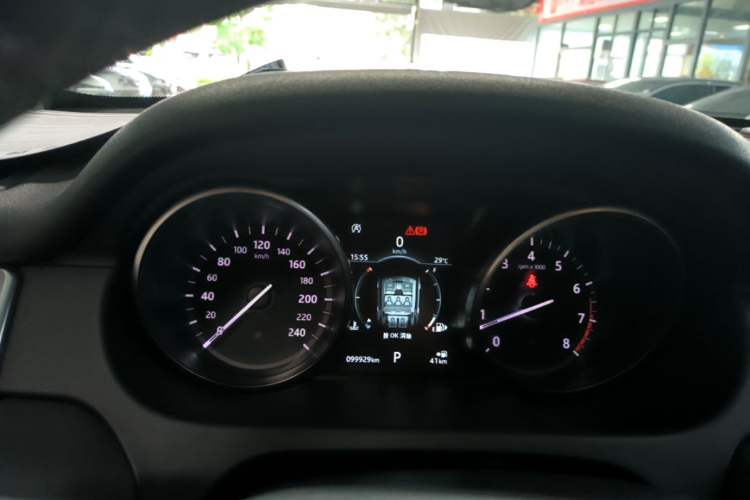 Used Land Rover Discovery Sport 2019 240 PS HSE Version China VI Standard Instrument Cluster