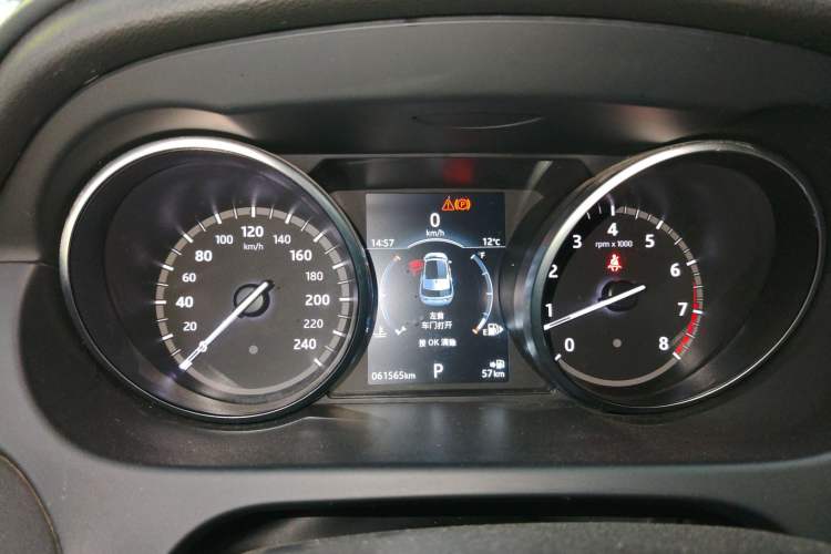 Used Land Rover Discovery Sport 2019 240 PS SE Version China V Standard Instrument Cluster