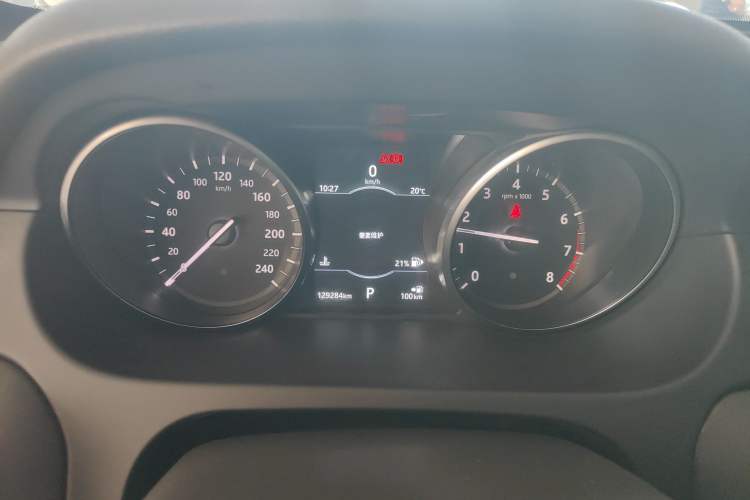 Used Land Rover Discovery Sport 2019 240 PS SE Version China VI Standard Instrument Cluster