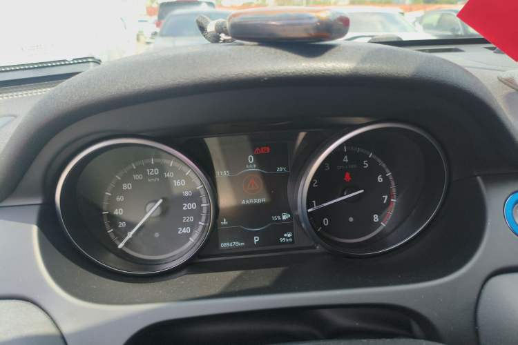 Used Land Rover Discovery Sport 2019 200PS PURE Edition China VI Standard Instrument Cluster