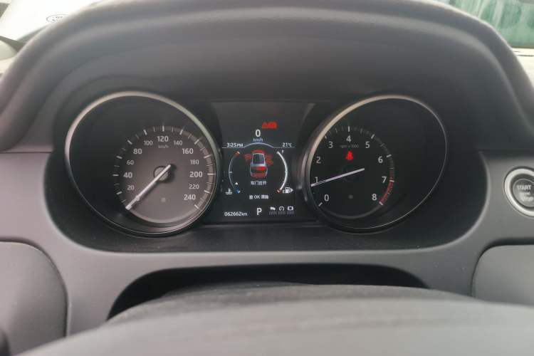 Used Land Rover Discovery Sport 2019 240 PS PURE Edition China VI Standard Instrument Cluster