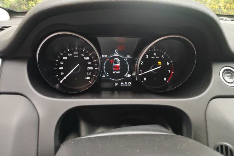 Used Land Rover Discovery Sport 2019 240 PS SE Version China VI Standard Instrument Cluster