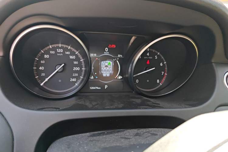 Used Land Rover Discovery Sport 2019 240 PS SE Version China VI Standard Instrument Cluster