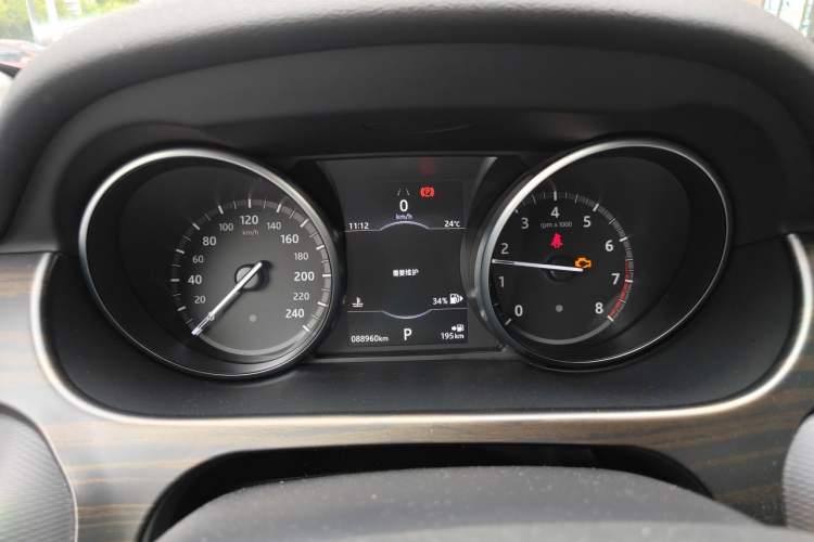 Used Land Rover Discovery Sport 2019 240 PS SE Dynamic Version China VI Standard Instrument Cluster
